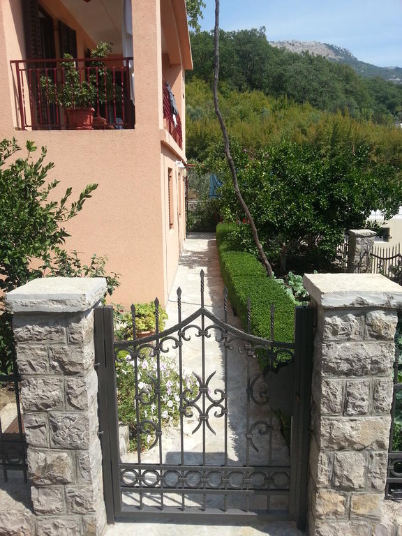 Apartments Kovacevic Петровац Экстерьер фото